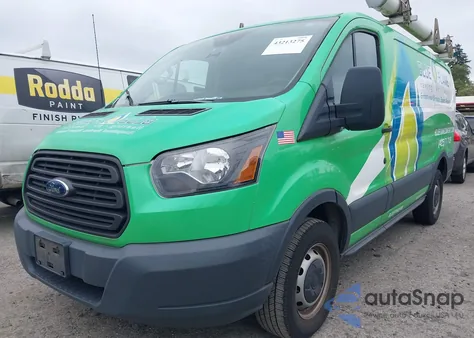 2018 Ford Transit-250 z USA, uszkodzony, nr VIN 1FTYR1ZM8JKB14449